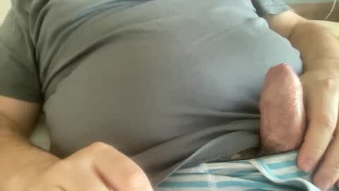 Snapshot of uncutdude321 chatting on 25, 11, 2025 uncutdude321 online show from 25, 11, 2025