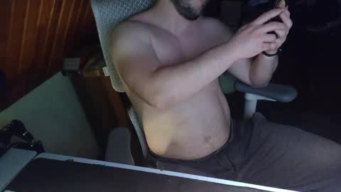 Under the desk online show from 26, 4, 2026