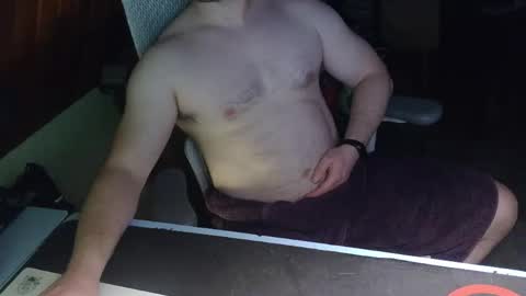 Under the desk online show from 27, 4, 2026