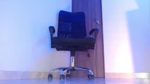   online show from 29, 4, 2026