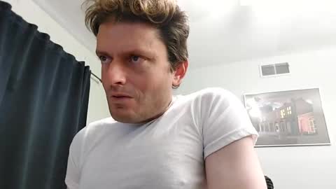 undress me online show from 13, 10, 2025