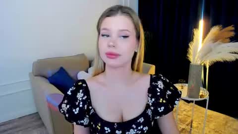 Snapshot of unforgettablalice chatting on 12, 6, 2026 Alice online show from 12, 6, 2026