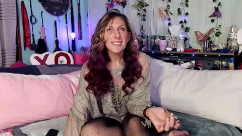 Snapshot of unforgettable138 chatting on 12, 1, 2026 Unforgettable138- Thankful to be Thankful Thanksgiving Broadcast Tonight xo online show from 12, 1, 2026