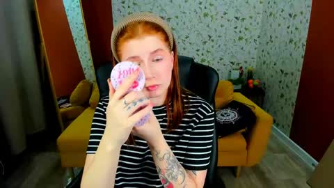 Call me Mira  thumbs up its make me happy online show from 25, 4, 2026