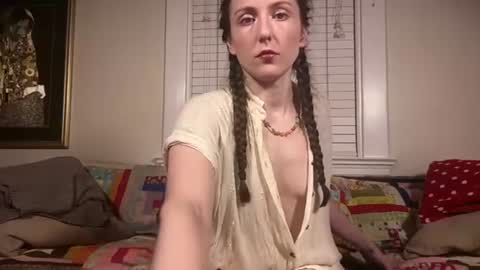 Lola Moonstone online show from 6, 7, 2026