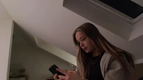 YCouple online show from 31, 1, 2026