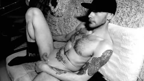 Snapshot of unlitimnaughty_ chatting on 23, 2, 2026 unlitimnaughty_ online show from 23, 2, 2026