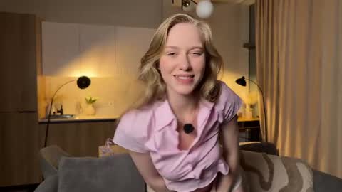 UnnaBella online show from 9, 6, 2026