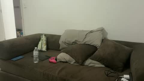 Stepbro online show from 8, 4, 2026