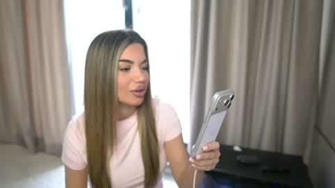 Ivy online show from 28, 4, 2026