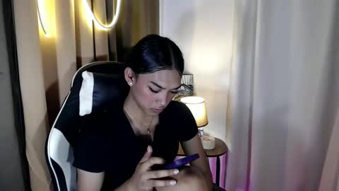 ur_dazzlingmorenaxx online show from 4, 11, 2025