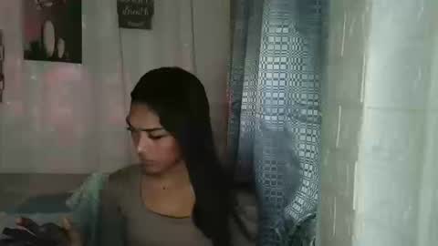 ur_dazzlingmorenaxx online show from 17, 12, 2025