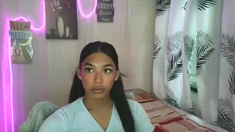 ur_dazzlingmorenaxx online show from 26, 3, 2026