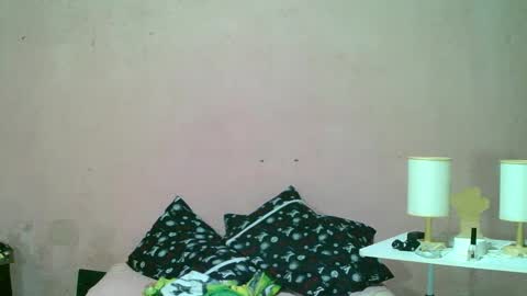 ur_sexybabe_ehra online show from 7, 3, 2025