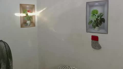 Snapshot of urasian_jomarie chatting on 3, 2, 2026 urasian_jomarie online show from 3, 2, 2026