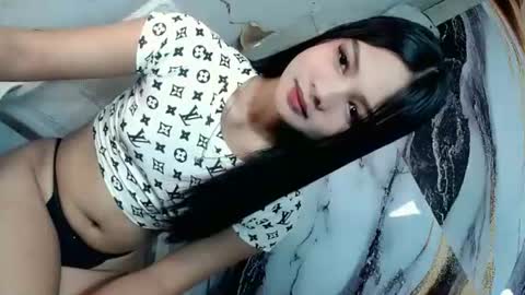 urasian_latinaxxx online show from 17, 6, 2026
