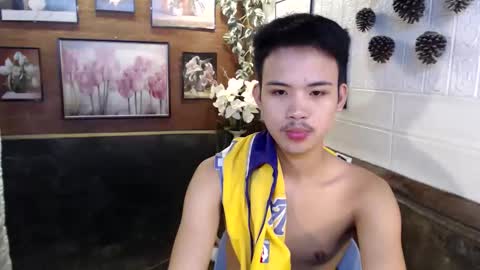 urasiancumboix2 online show from 10, 10, 2025