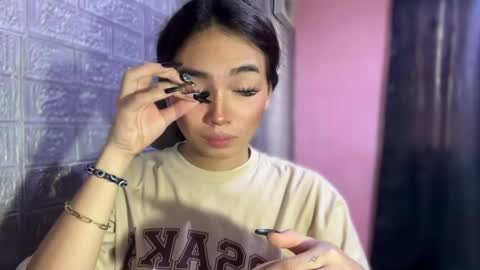 Clara online show from 4, 12, 2024