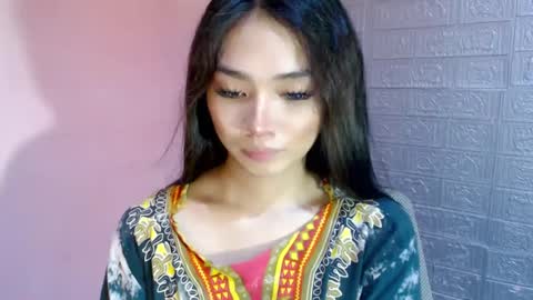 Clara online show from 6, 3, 2025