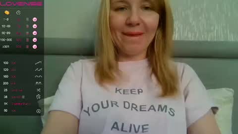 urbadkitty online show from 26, 2, 2025