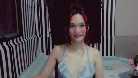 Snapshot of urblossom_princess chatting on 2, 8, 2026 urblossom_princess online show from 2, 8, 2026