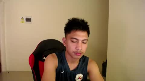 Snapshot of urcuteguy_jhonx chatting on 29, 4, 2026 Dannie online show from 29, 4, 2026