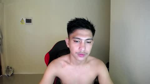 Snapshot of urcuteguy_jhonx chatting on 2, 5, 2026 Dannie online show from 2, 5, 2026