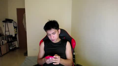 Snapshot of urcuteguy_jhonx chatting on 17, 5, 2026 Dannie online show from 17, 5, 2026