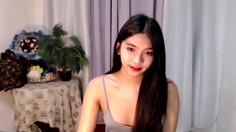 Trixie online show from 8, 3, 2025