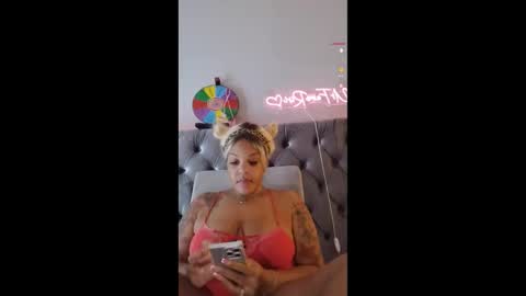 Snapshot of urfaveriri chatting on 16, 10, 2025 urfaveriri online show from 16, 10, 2025