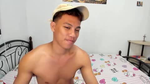 urfucker_vinz online show from 4, 6, 2026