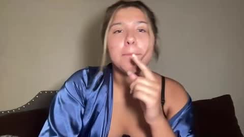 urgirlgracie966 online show from 25, 7, 2026