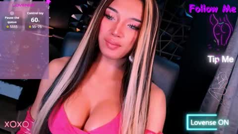 Snapshot of urgoddess_bella chatting on 23, 9, 2025 My bella 3 online show from 23, 9, 2025