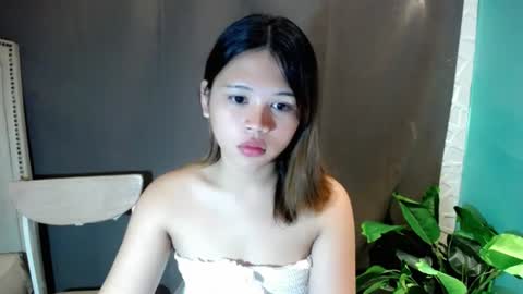urgoddessawoman online show from 18, 6, 2026