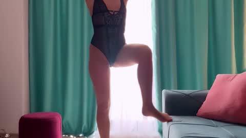 Jenny online show from 9, 10, 2025