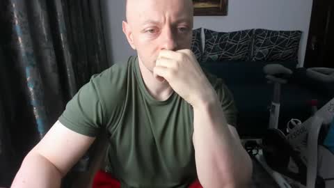 Snapshot of urgymcrush chatting on 21, 2, 2025 UrGymCrush online show from 21, 2, 2025