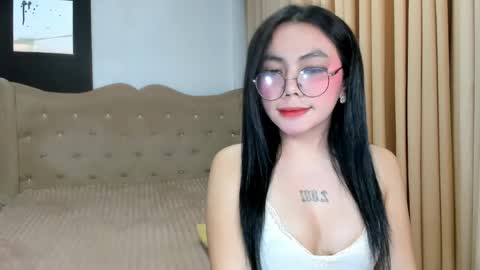 Snapshot of urhotgirl_sexyariela chatting on 25, 4, 2026 urhotgirl_sexyariela online show from 25, 4, 2026