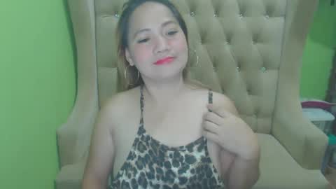 urhotmomzoey online show from 21, 4, 2026