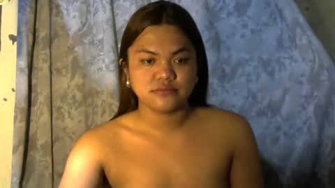 urhottie_bella online show from 28, 4, 2026