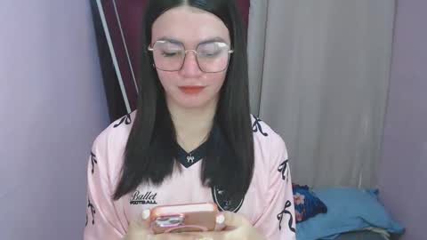 Katey online show from 23, 4, 2026