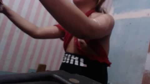 UrHOTtrexie online show from 21, 2, 2025