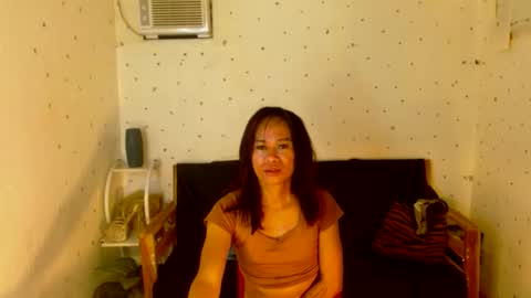 urlovely_che online show from 7, 10, 2025