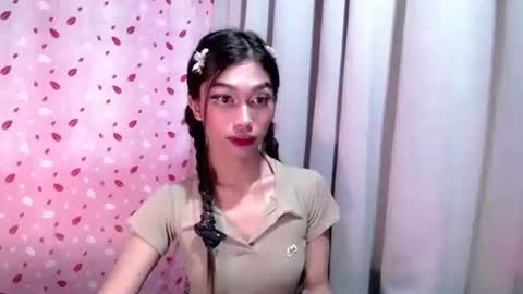 urloverjasmine_xx online show from 14, 3, 2026