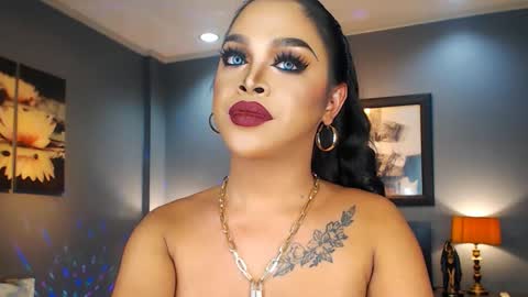 UrMajestyTyra online show from 1, 3, 2025