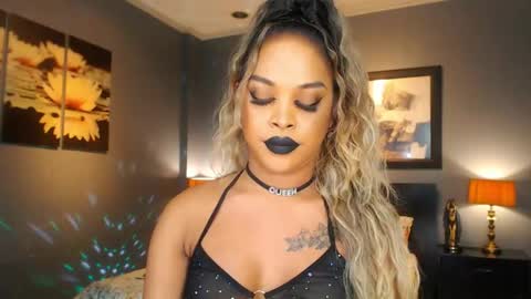 UrMajestyTyra online show from 22, 4, 2026