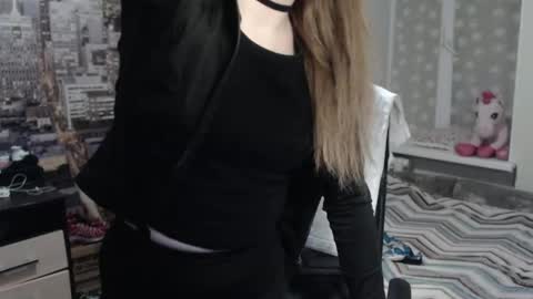 Mary online show from 28, 4, 2026