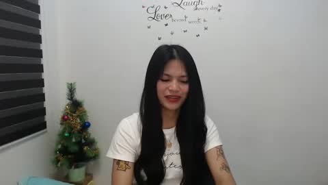 Snapshot of urpreciouspinayxxx chatting on 9, 12, 2024 hi im kim online show from 9, 12, 2024