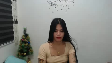 Snapshot of urpreciouspinayxxx chatting on 12, 12, 2024 hi im kim online show from 12, 12, 2024