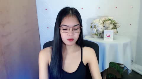 Snapshot of urpretty_nix chatting on 24, 2, 2025 Nix online show from 24, 2, 2025