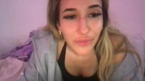 Snapshot of urprincessxox chatting on 3, 5, 2026 urprincessxox online show from 3, 5, 2026